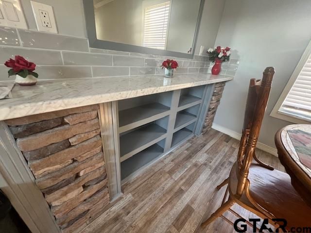 17323 Lakeview Dr, Flint, TX 75762