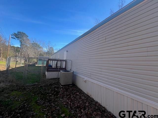 17323 Lakeview Dr, Flint, TX 75762