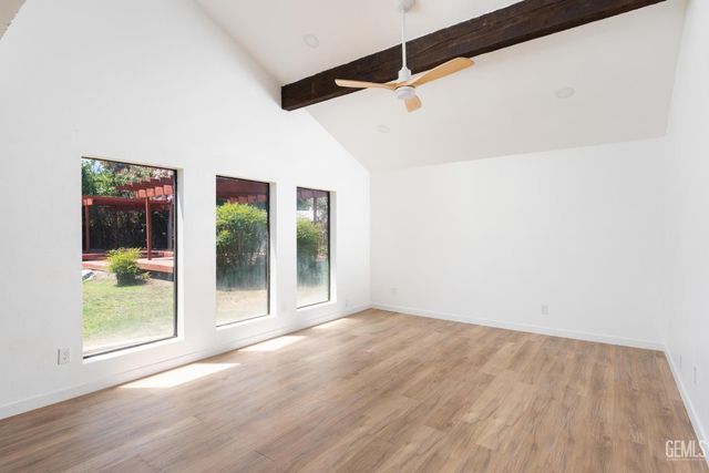 2529 Innisfree Drive, Bakersfield, CA 93309