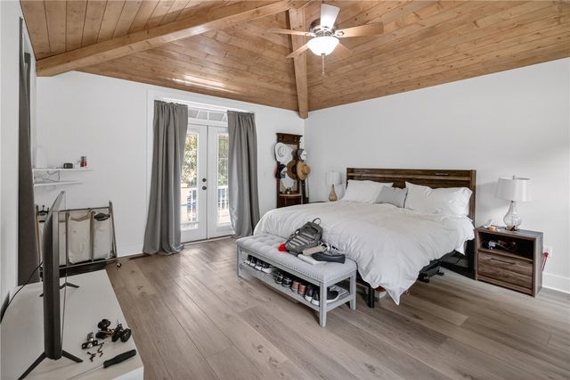 1504 Double Springs Road, Townville, SC 29689
