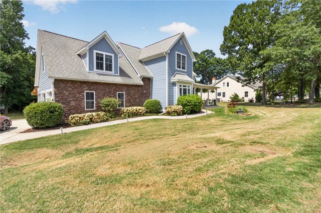 1504 Double Springs Road, Townville, SC 29689