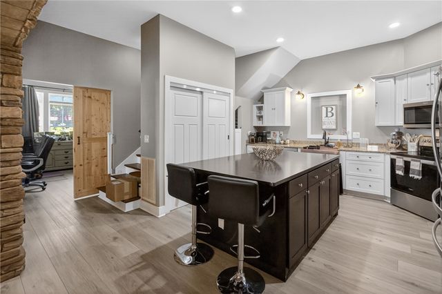 1504 Double Springs Road, Townville, SC 29689