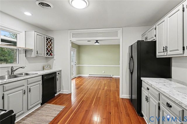 9107 Dabney Dr, Sutherland, VA 23885