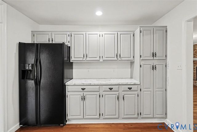 9107 Dabney Dr, Sutherland, VA 23885