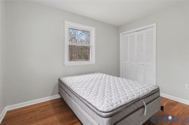 9107 Dabney Dr, Sutherland, VA 23885