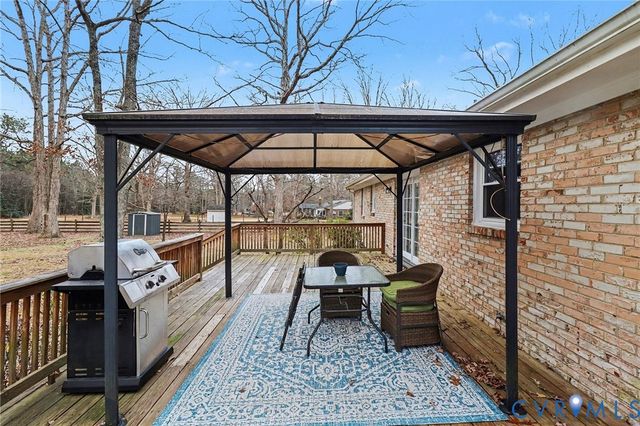 9107 Dabney Dr, Sutherland, VA 23885