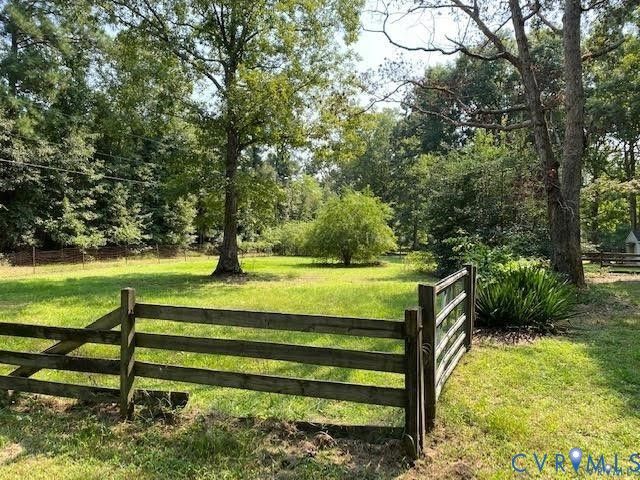 9107 Dabney Dr, Sutherland, VA 23885