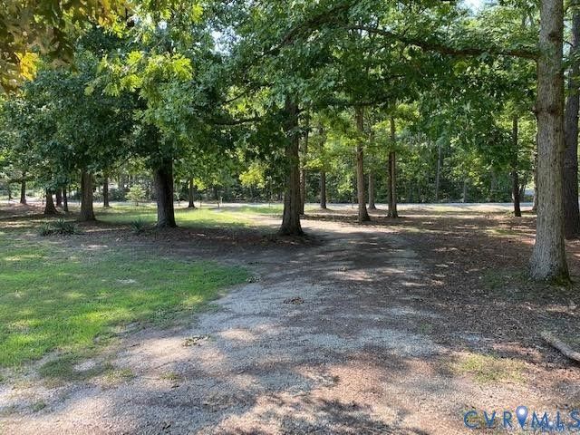 9107 Dabney Dr, Sutherland, VA 23885