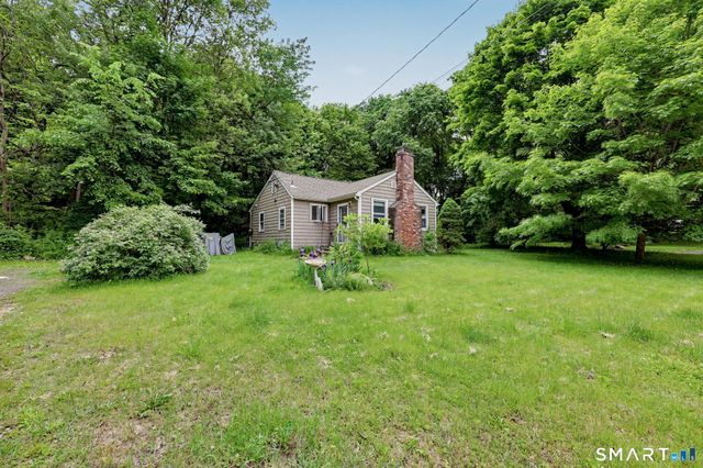 37 Highland Avenue, Redding, CT 06896