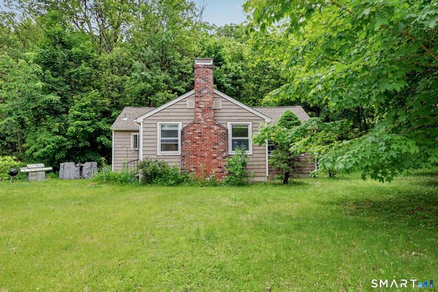 37 Highland Avenue, Redding, CT 06896