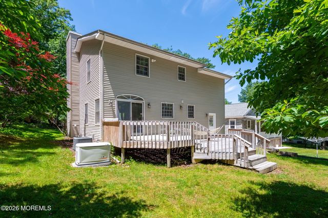 39 Ontario Avenue, Atlantic Highlands, NJ 07716