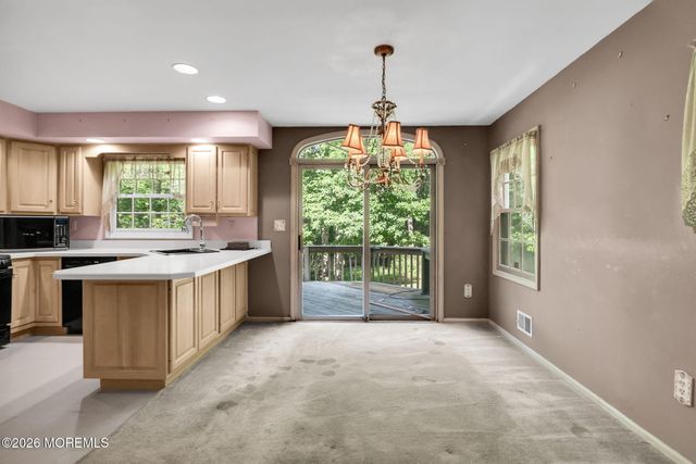 39 Ontario Avenue, Atlantic Highlands, NJ 07716
