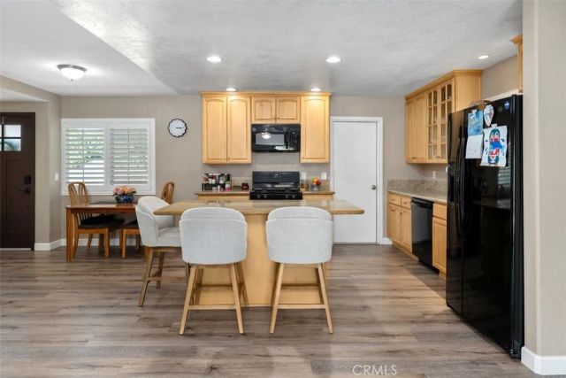 9716 Halberns Boulevard, Santee, CA 92071