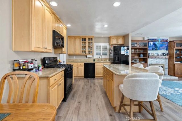 9716 Halberns Boulevard, Santee, CA 92071