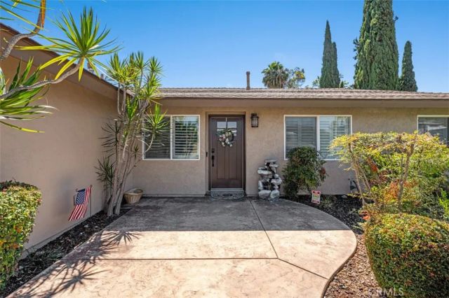 9716 Halberns Boulevard, Santee, CA 92071