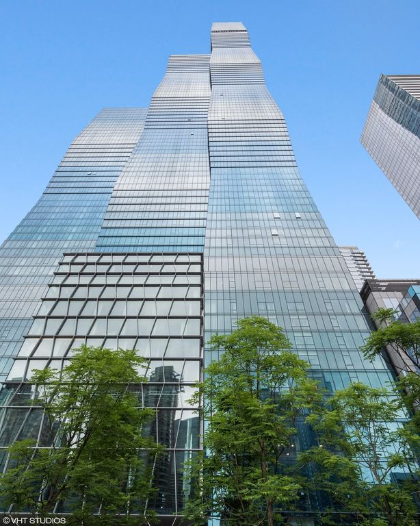 363 E Wacker Drive 2709, Chicago, IL 60601
