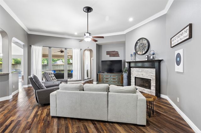 1573 Flying Jib Drive, Azle, TX 76020