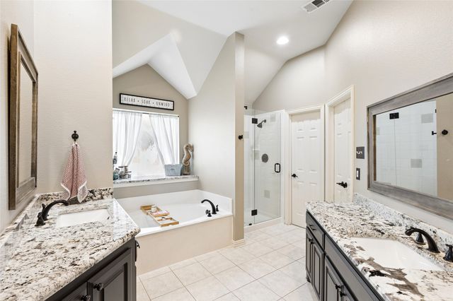 1573 Flying Jib Drive, Azle, TX 76020