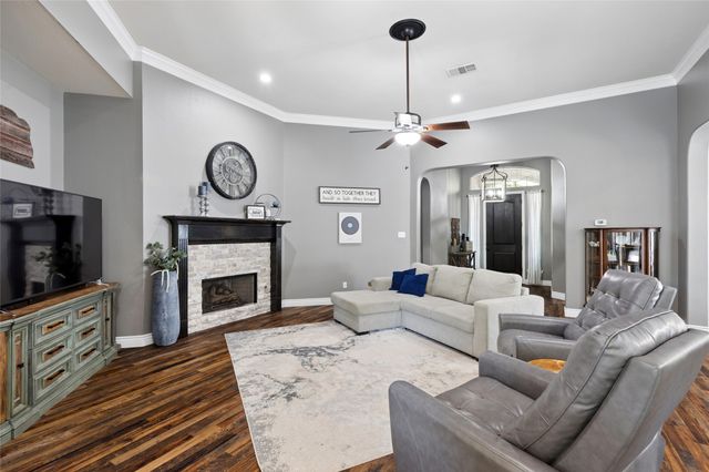 1573 Flying Jib Drive, Azle, TX 76020