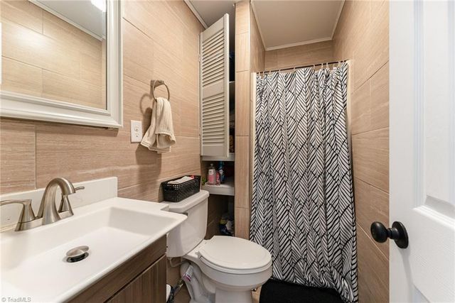 490 Oakland Drive, Elkin, NC 28621