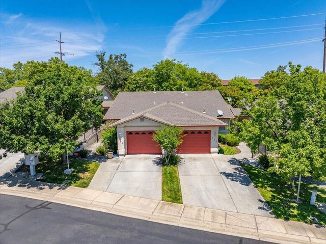 726 & 732 Stonebriar Trail, Redding, CA 96003