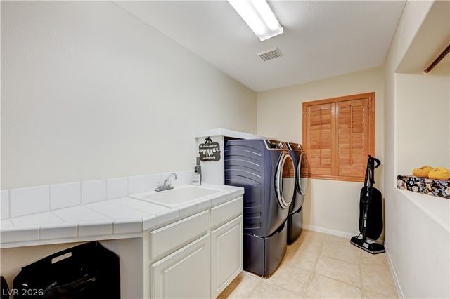 6491 Bright Nimbus Avenue, Las Vegas, NV 89139