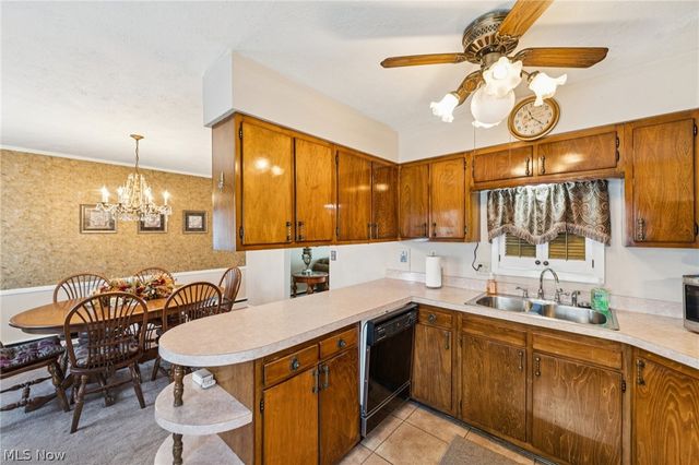 1215 Spruce Tree Lane, Amherst, OH 44001