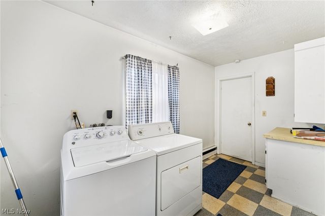 1215 Spruce Tree Lane, Amherst, OH 44001