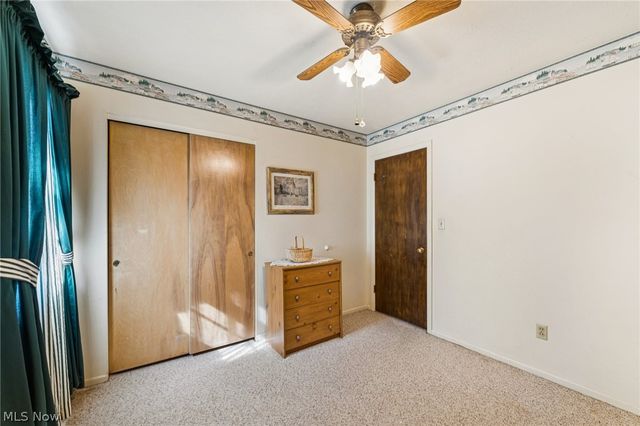 1215 Spruce Tree Lane, Amherst, OH 44001