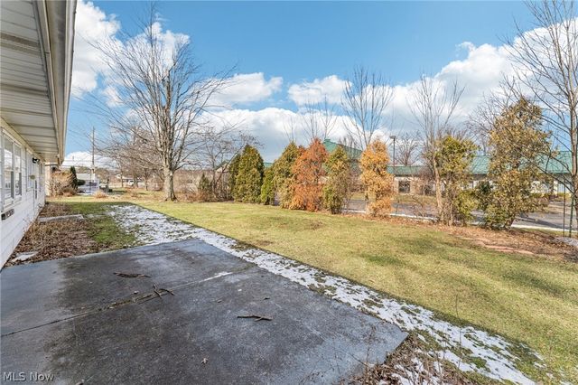 1215 Spruce Tree Lane, Amherst, OH 44001