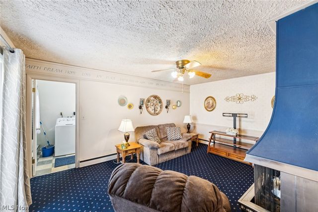 1215 Spruce Tree Lane, Amherst, OH 44001