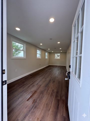 98 Elm St, Blackstone, MA 01504