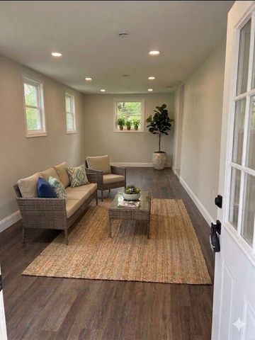 98 Elm St, Blackstone, MA 01504