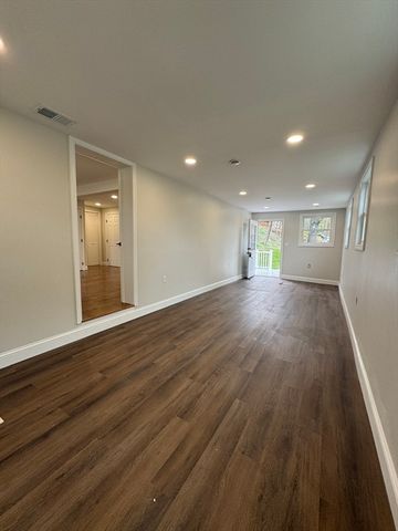 98 Elm St, Blackstone, MA 01504