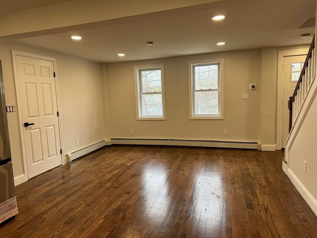 98 Elm St, Blackstone, MA 01504