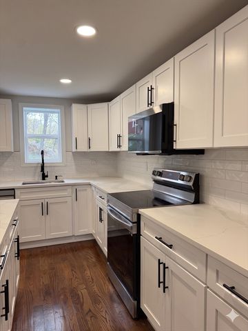 98 Elm St, Blackstone, MA 01504