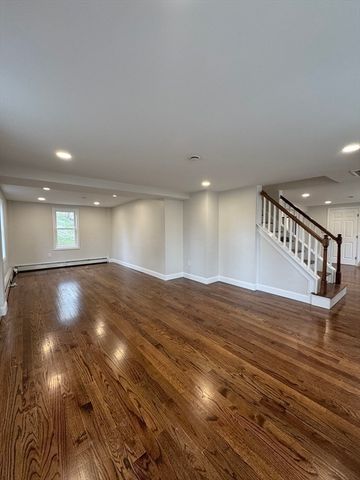 98 Elm St, Blackstone, MA 01504