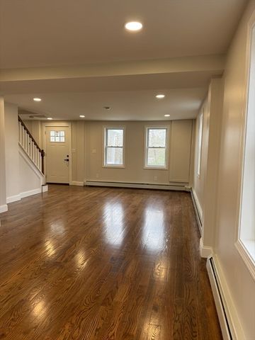 98 Elm St, Blackstone, MA 01504