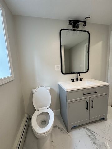 98 Elm St, Blackstone, MA 01504