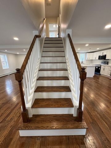 98 Elm St, Blackstone, MA 01504