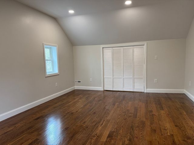 98 Elm St, Blackstone, MA 01504