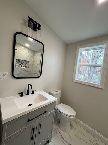 98 Elm St, Blackstone, MA 01504