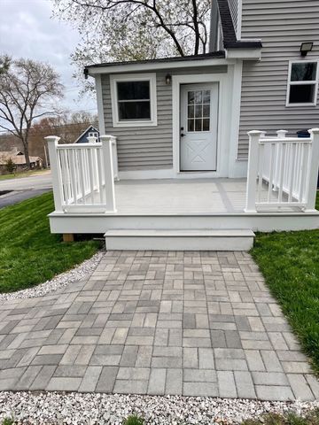 98 Elm St, Blackstone, MA 01504