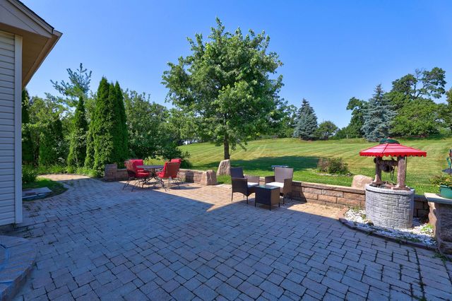 5587 Notting Hill Road, Gurnee, IL 60031