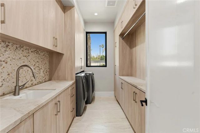 5334 Encino Avenue, Encino, CA 91316