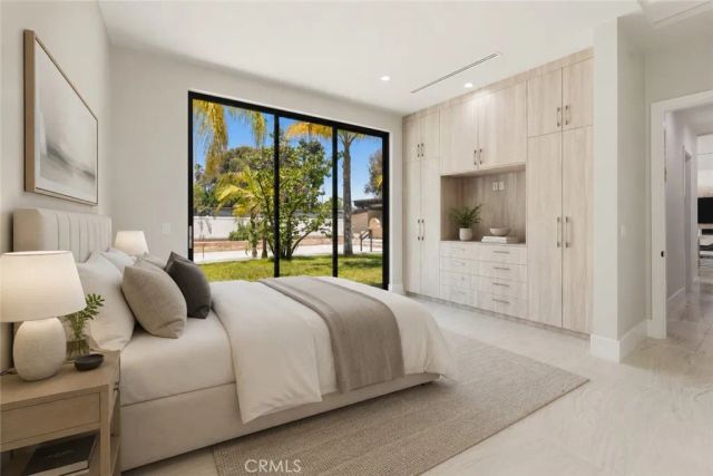 5334 Encino Avenue, Encino, CA 91316
