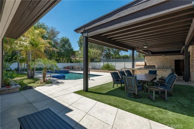 5334 Encino Avenue, Encino, CA 91316
