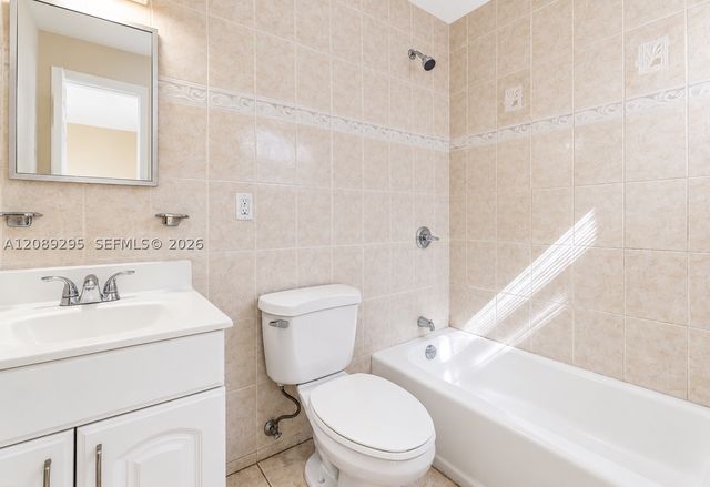 800 NW 46th St, Miami, FL 33127