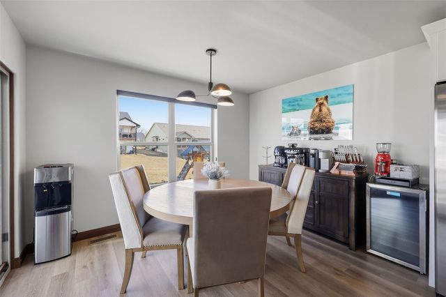 712 Hillside Drive, Tiffin, IA 52340