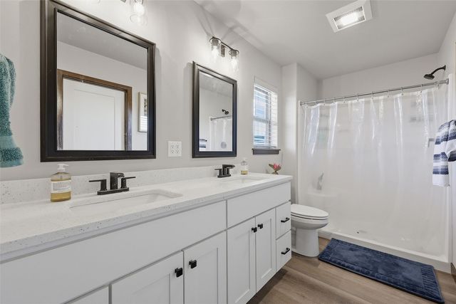 712 Hillside Drive, Tiffin, IA 52340